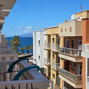 Beautiful Apartment With Ac Just Steps From The Sea In Playa San Juan Appartement